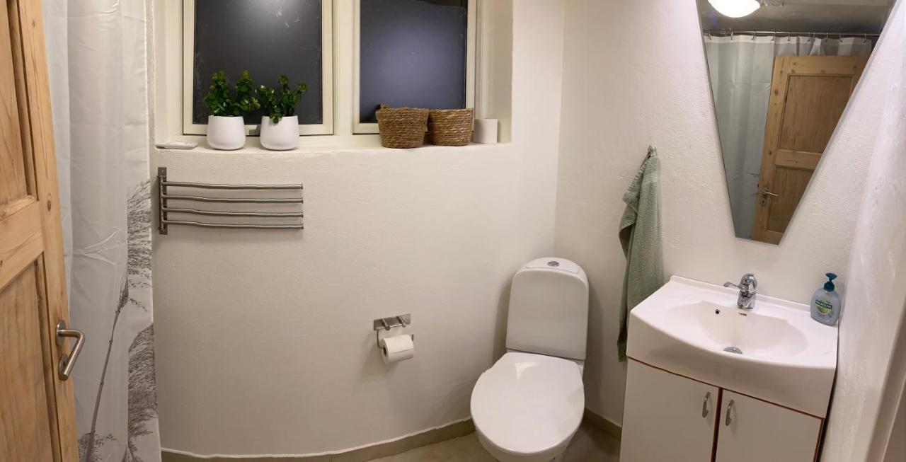 Vaerelse Med Eget Kokken Og Bad Esbjerg Exterior foto